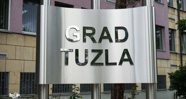 grad tuzla tabla 620x330