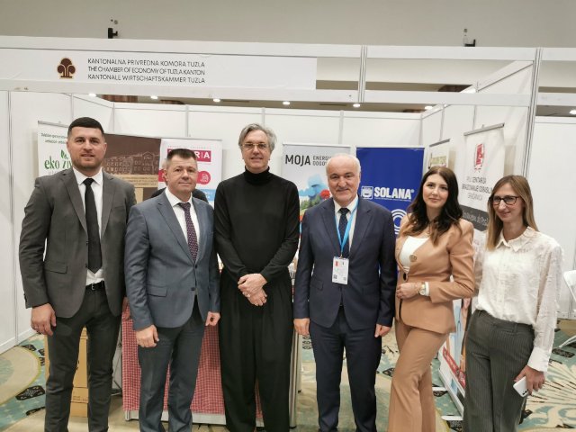 100expo1
